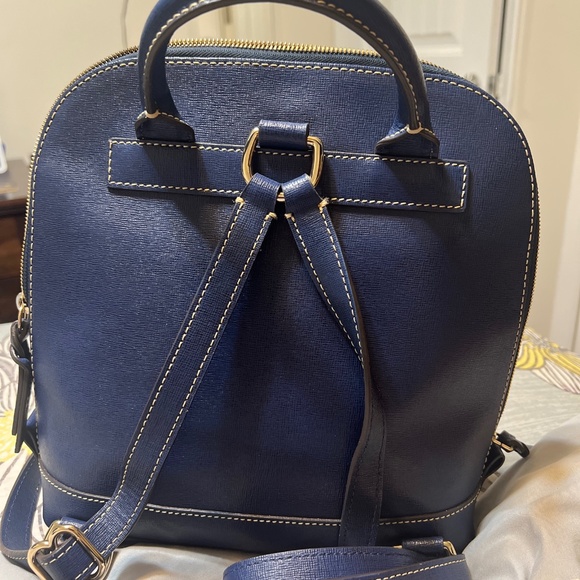 Dooney&Bourke handbag with matching wallet main image 4